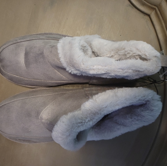 Maurices gray boots - Picture 4 of 4